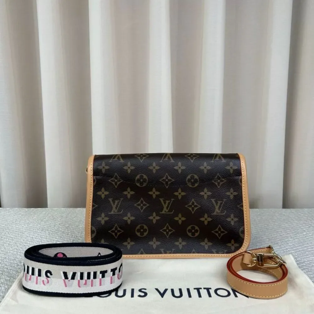 Louis Vuitton Women Pre-Loved Bag Very Good Condition
